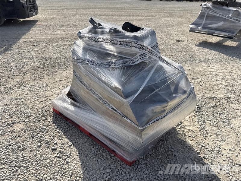 TM benne Qty of Excavator Attachments 기타 부품