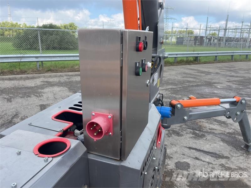  Tonlita TSC150 1.5 ton Telescopic Crawler Crane (U Bangående Kranar