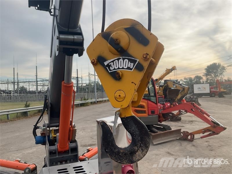 Tonlita TSC150 1.5 ton Telescopic Crawler Crane 履帶式起重機