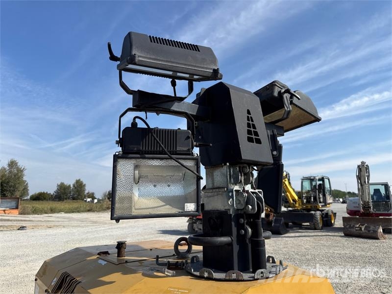 Tower Light VB9JM-1279 Light Tower Освітлювальні вежі