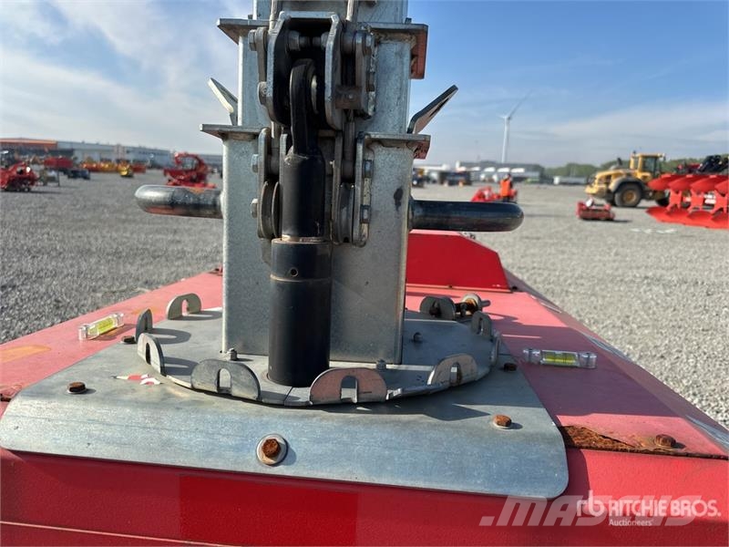 Tower Light VT-Hybride 9 kVA Light Tower Svetlobni stolpi