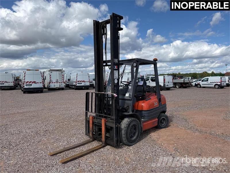 Toyota 02-6FGF30 3000 kg Chariot Elevateur Forklift (Inop Montacargas - otros