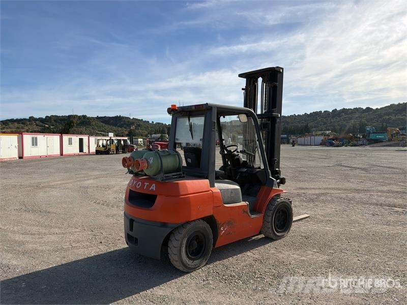 Toyota 02-7FG35 4000 kg Chariot Elevateur Forklift (Inope 堆高機(叉車)-其他