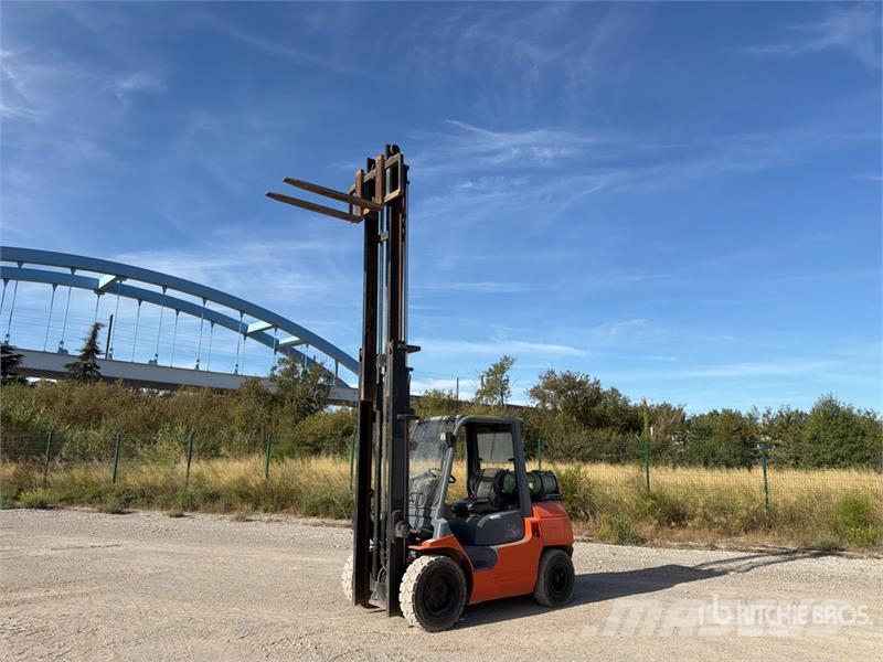 Toyota 02-7FG35 4000 kg Chariot Elevateur Forklift (Inope 堆高機(叉車)-其他