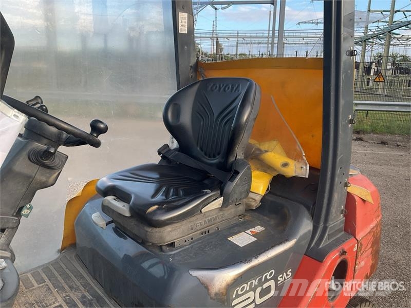 Toyota 02-8FDF20 2000 kg Forklift Targoncák-Egyéb