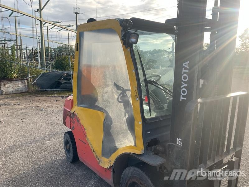 Toyota 02-8FDF20 2000 kg Forklift Targoncák-Egyéb