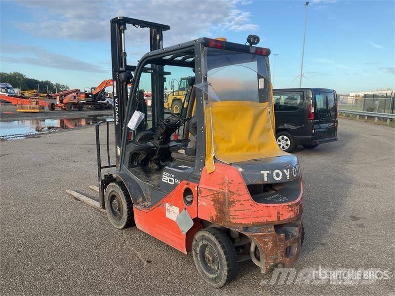 Toyota 02-8FDF20 2000 kg Forklift Targoncák-Egyéb