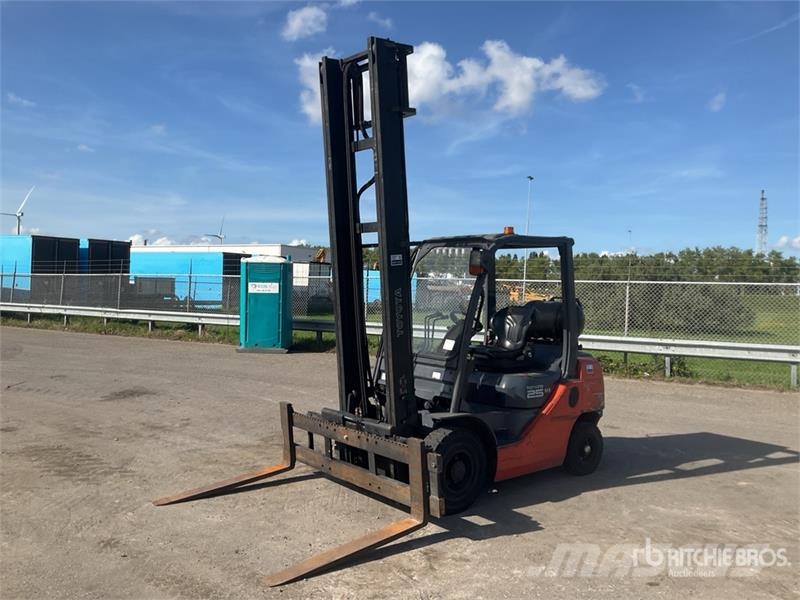 Toyota 02-8FGF25 Другие складские механизмы