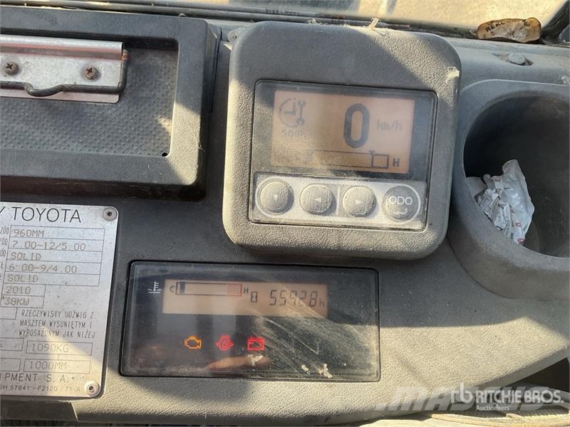 Toyota 02-8FGF25 Другие складские механизмы