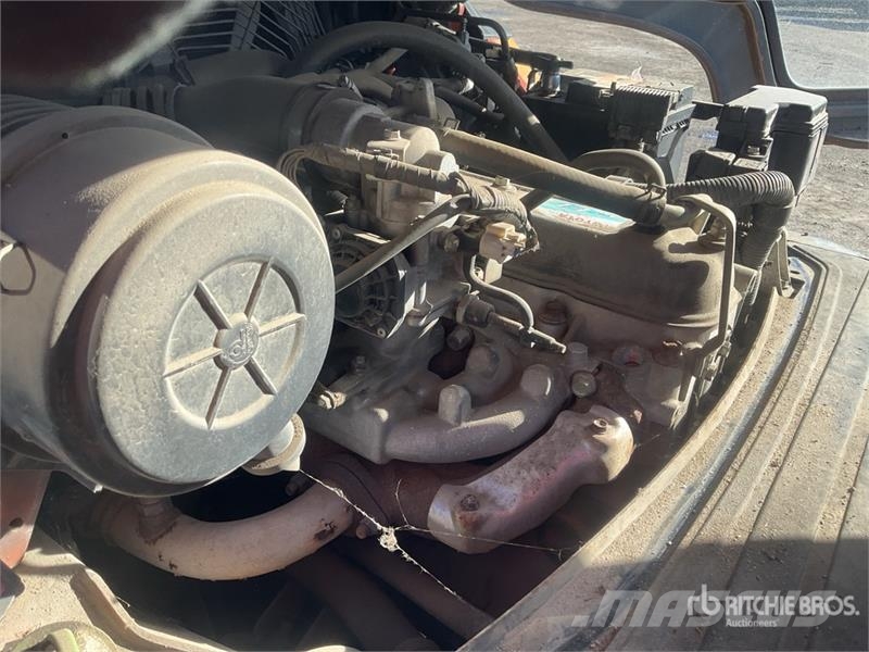 Toyota 02-8FGF25 Другие складские механизмы
