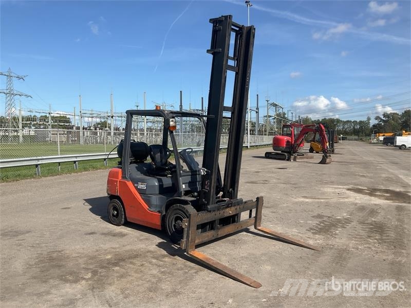 Toyota 02-8FGF25 Другие складские механизмы