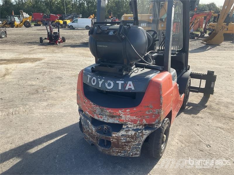 Toyota 02-8FGF25 Другие складские механизмы