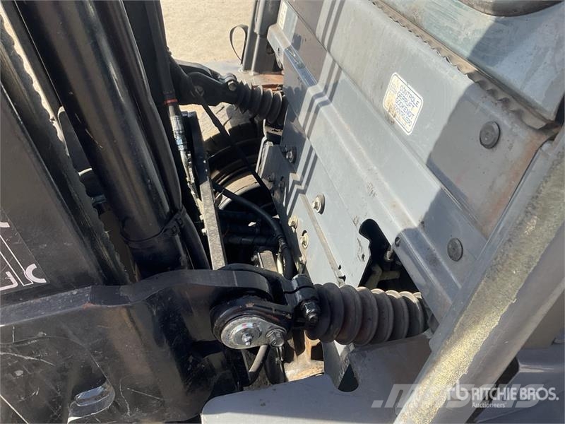 Toyota 02-8FGF25 Другие складские механизмы
