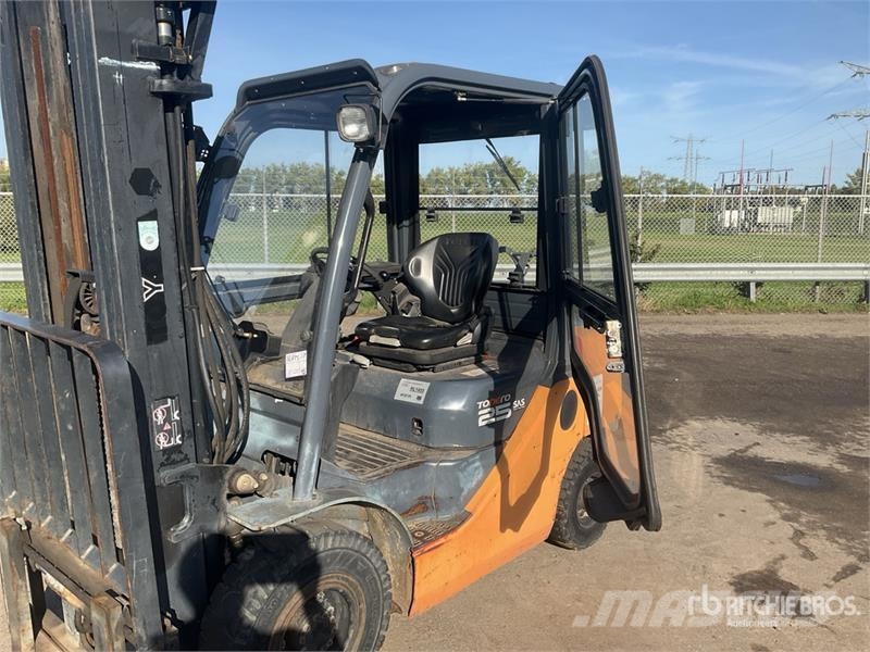 Toyota 02-8FGF25 Другие складские механизмы