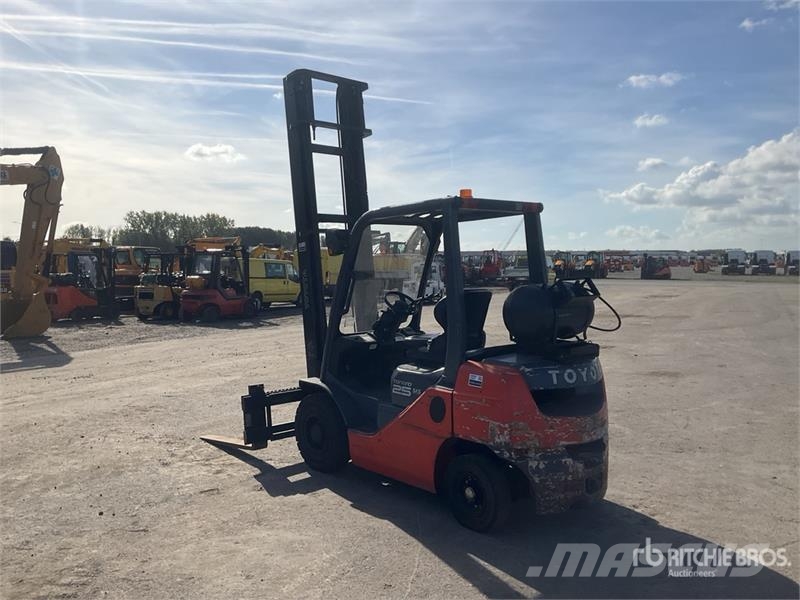 Toyota 02-8FGF25 Другие складские механизмы