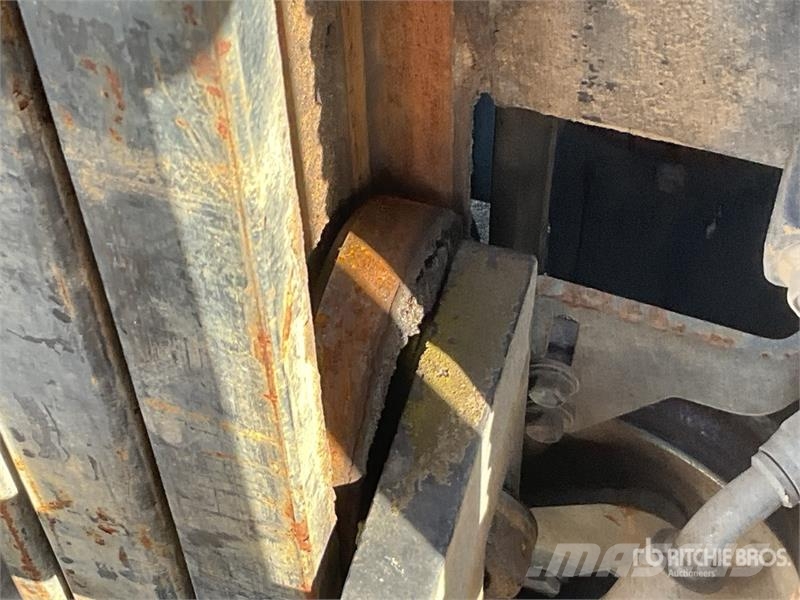Toyota 02-8FGF25 Другие складские механизмы