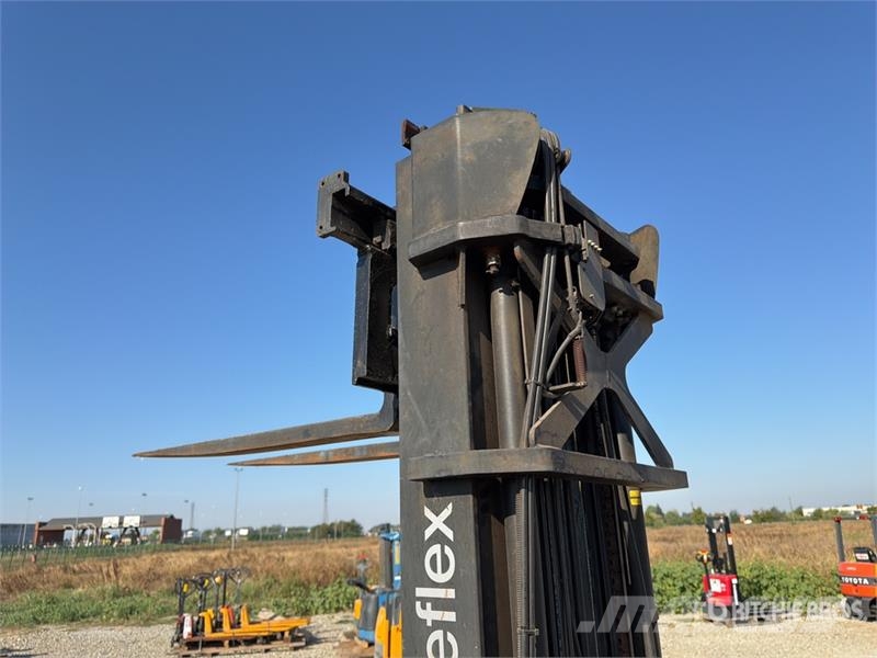 Toyota 1600 kg Order Picker Utilaje speciale de ridicare si agatare