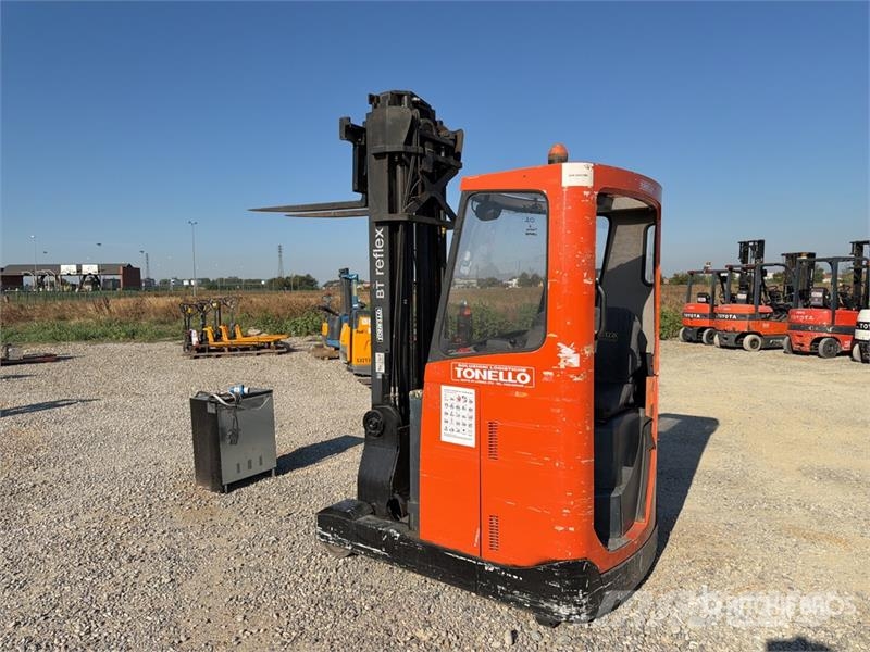 Toyota 1600 kg Order Picker Utilaje speciale de ridicare si agatare