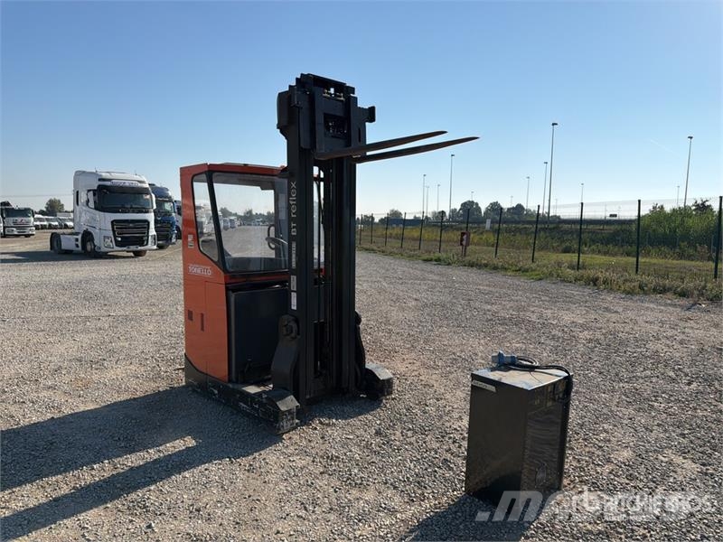 Toyota 1600 kg Order Picker Utilaje speciale de ridicare si agatare