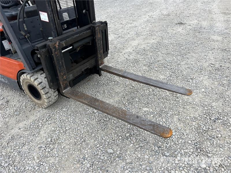 Toyota 5FBE15 Električni viličarji