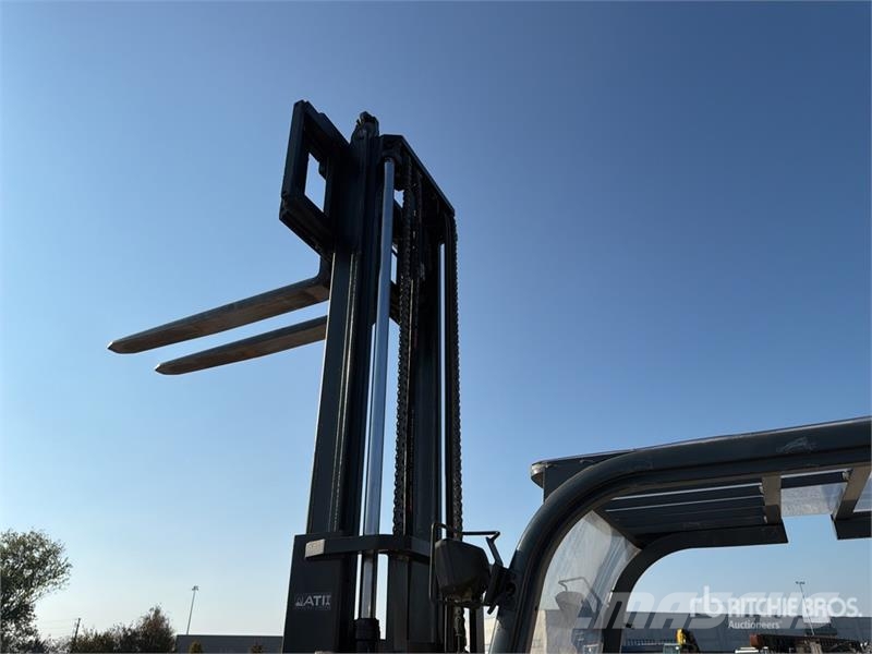 Toyota 7-FBMF-30 3000 kg Electric Forklift Elektromos targoncák