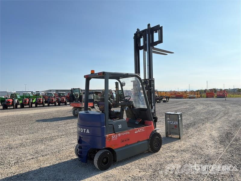 Toyota 7-FBMF-30 3000 kg Electric Forklift Elektromos targoncák