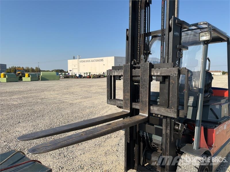 Toyota 7-FBMF-30 3000 kg Electric Forklift Elektromos targoncák