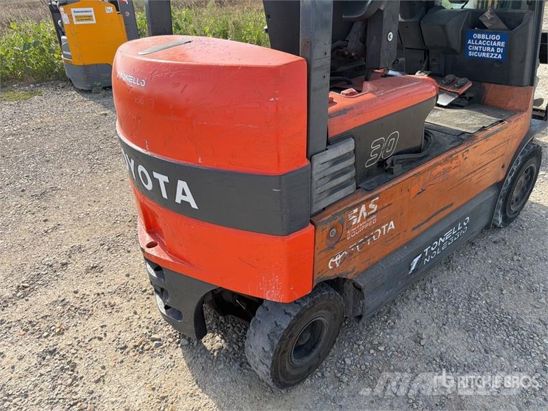Toyota 7-FBMF-30 3000 kg Electric Forklift Electric forklifts