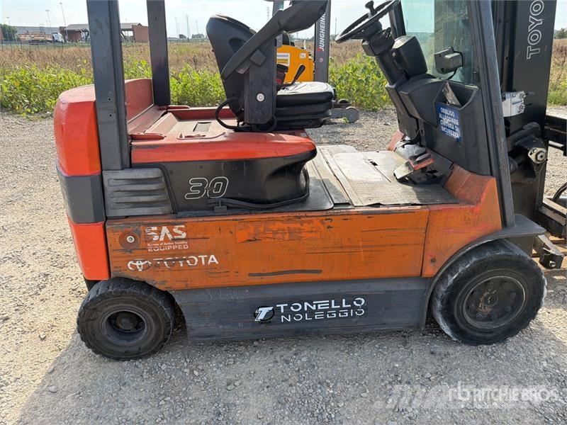 Toyota 7-FBMF-30 3000 kg Electric Forklift Electric forklifts