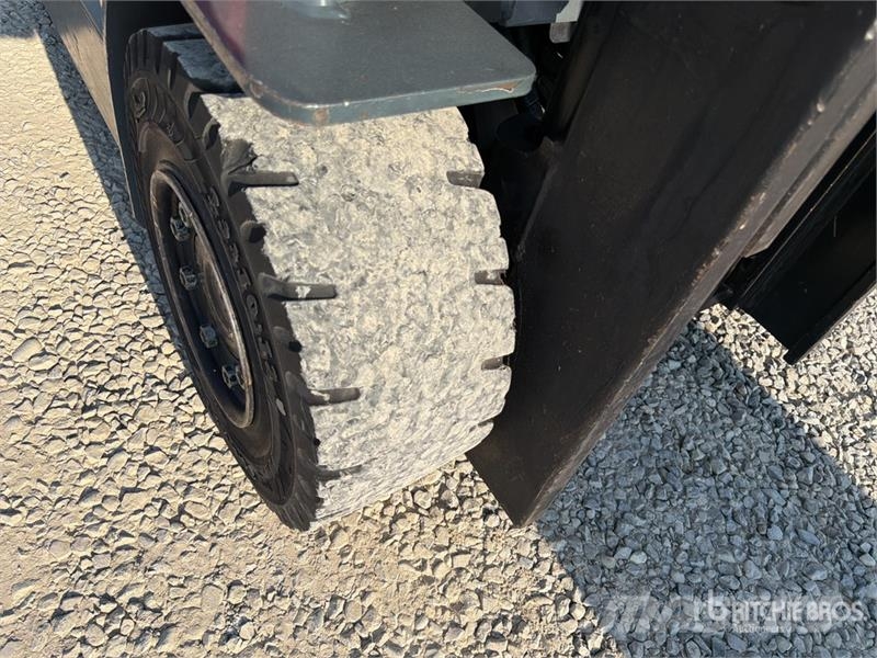 Toyota 7-FBMF-30 3000 kg Electric Forklift Elektromos targoncák