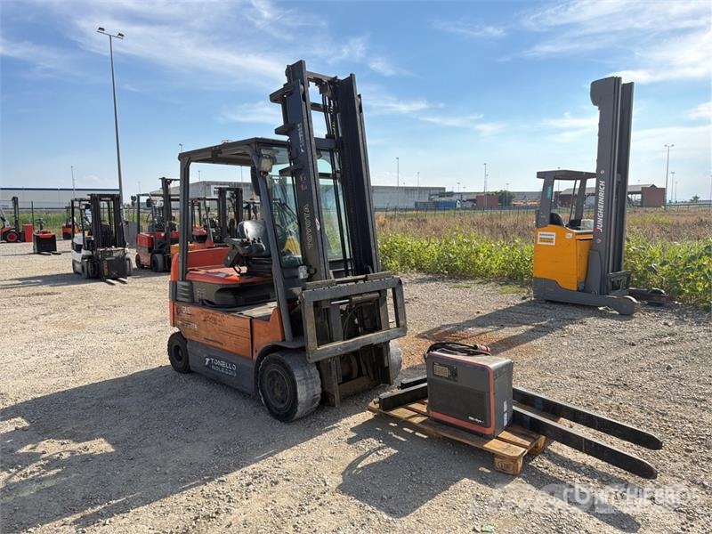 Toyota 7-FBMF-30 3000 kg Electric Forklift Electric forklifts
