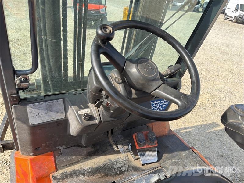 Toyota 7-FBMF-30 3000 kg Electric Forklift Electric forklifts