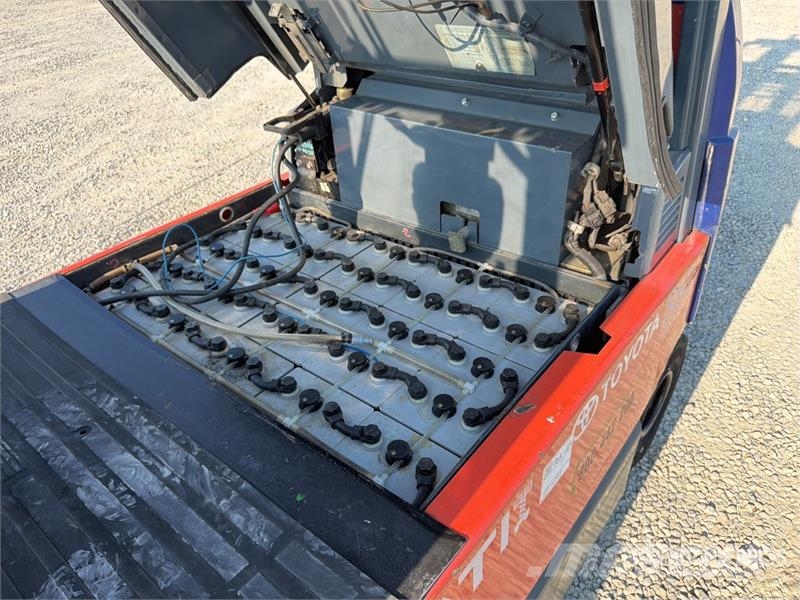 Toyota 7-FBMF-30 3000 kg Electric Forklift Elektromos targoncák