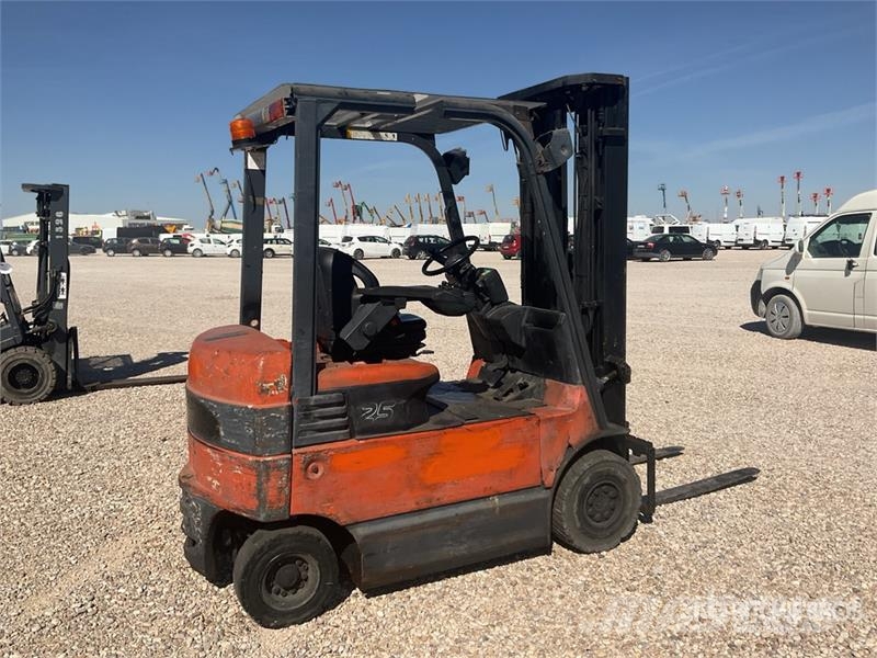 Toyota 7BFMF25 Electric Forklift Elektrikli forkliftler