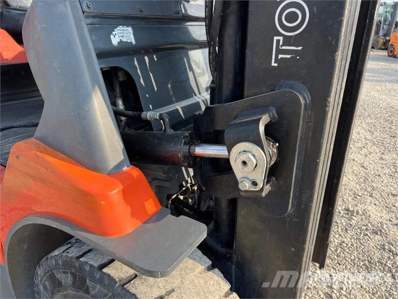 Toyota 7FB30 3000 kg Electric Forklift شاحنات ذات رافعات شوكية تعمل بالكهرباء