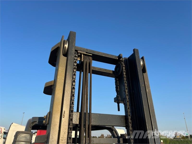 Toyota 7FB30 3000 kg Electric Forklift Elmotviktstruckar