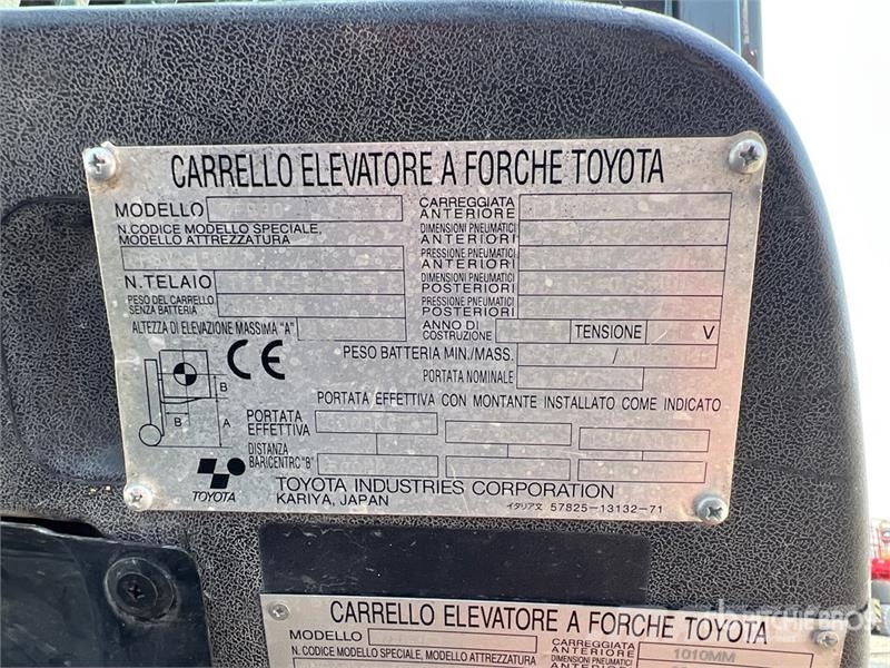 Toyota 7FB30 3000 kg Electric Forklift شاحنات ذات رافعات شوكية تعمل بالكهرباء