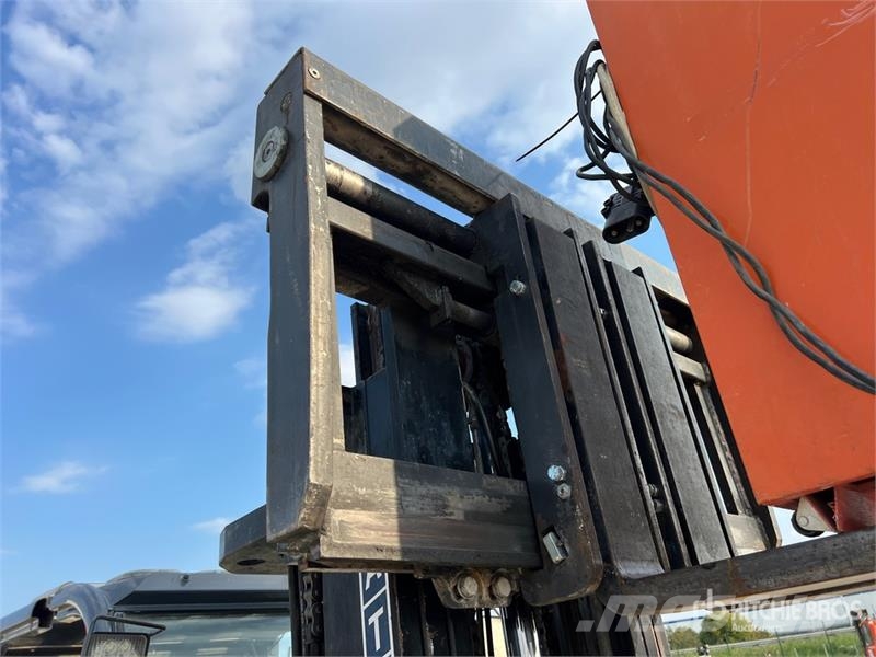 Toyota 7FB30 3000 kg Electric Forklift شاحنات ذات رافعات شوكية تعمل بالكهرباء