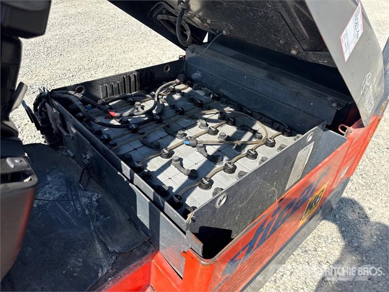 Toyota 7FBEF18 1800 kg Electric Forklift Stivuitor electric
