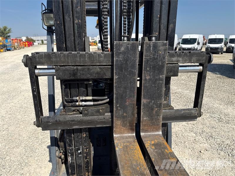 Toyota 7FBEF18 1800 kg Electric Forklift Stivuitor electric