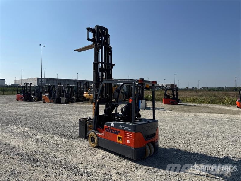 Toyota 7FBEF18 1800 kg Electric Forklift Stivuitor electric
