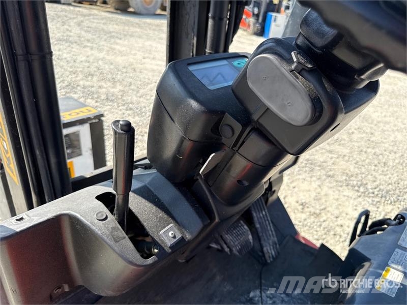 Toyota 7FBEF18 1800 kg Electric Forklift Stivuitor electric