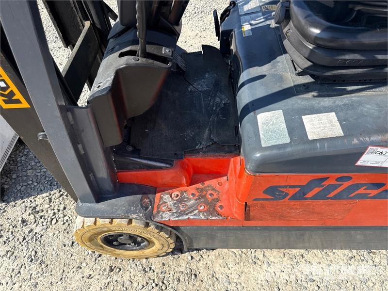 Toyota 7FBEF18 1800 kg Electric Forklift Stivuitor electric