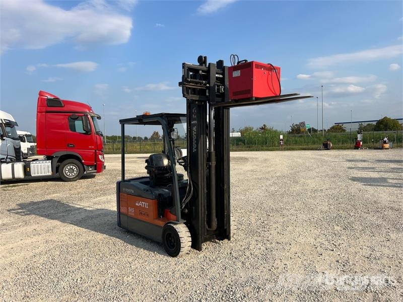 Toyota 7FBEF20 2000 kg Electric Forklift Carretillas de horquilla eléctrica
