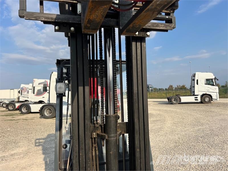 Toyota 7FBEF20 2000 kg Electric Forklift Carretillas de horquilla eléctrica