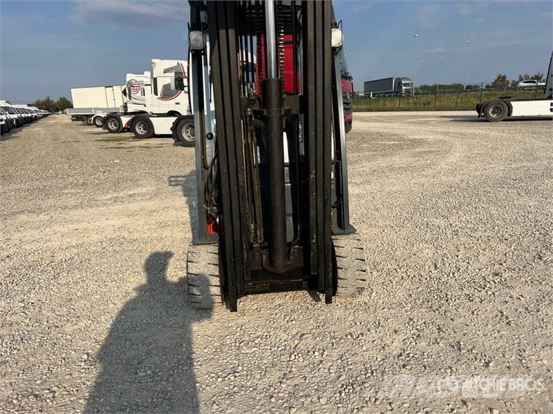Toyota 7FBEF20 2000 kg Electric Forklift Carretillas de horquilla eléctrica
