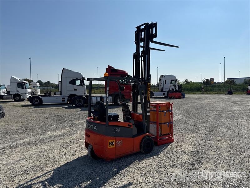 Toyota 7FBEST15 1500 kg Electric Forklift Stivuitor electric