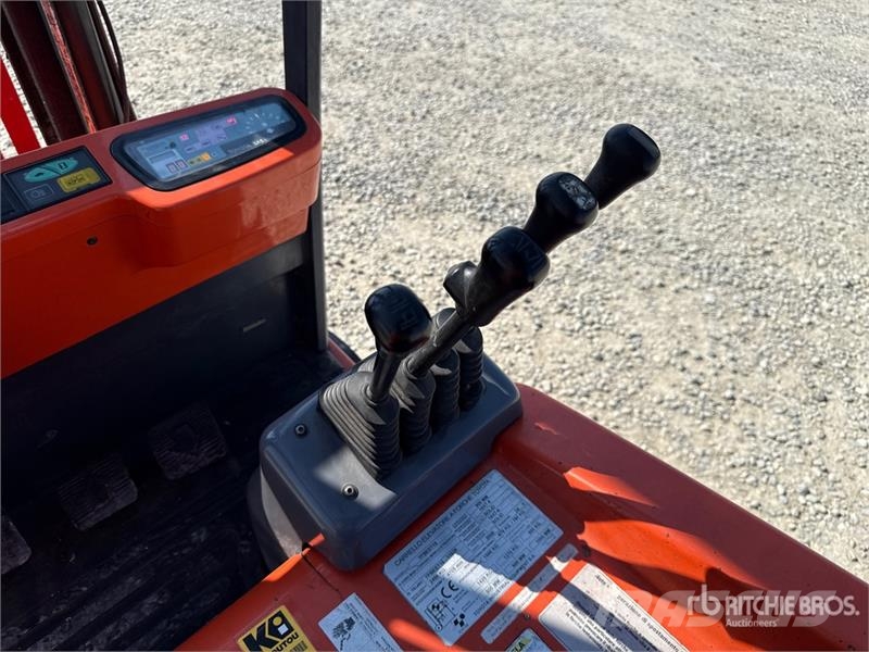 Toyota 7FBEST15 1500 kg Electric Forklift Stivuitor electric