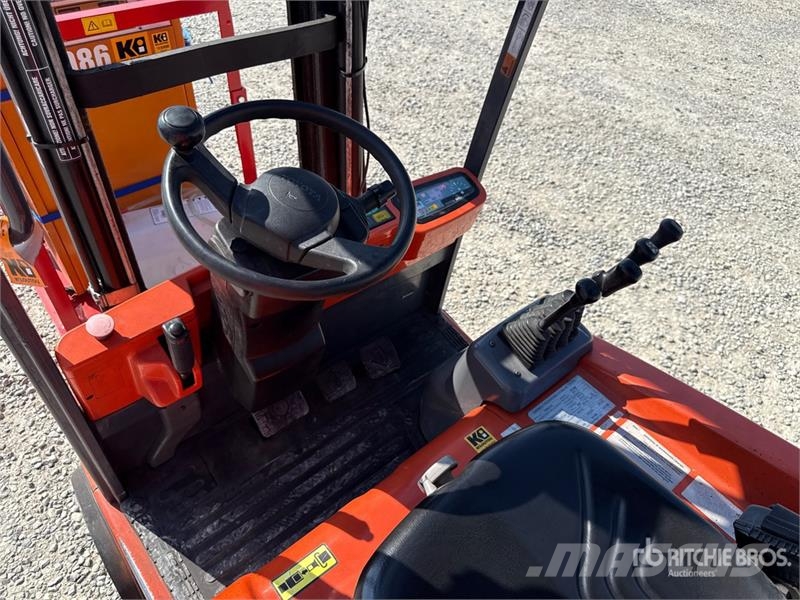 Toyota 7FBEST15 1500 kg Electric Forklift Stivuitor electric