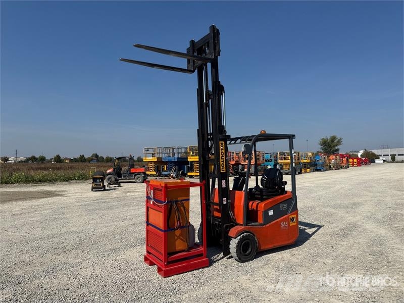 Toyota 7FBEST15 1500 kg Electric Forklift Stivuitor electric